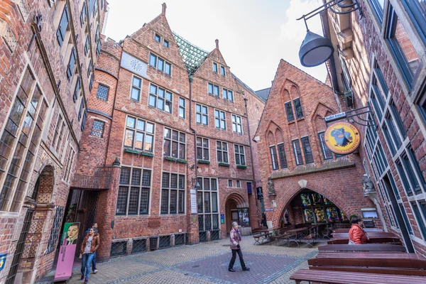 BREMEN, GERMANY - APR 5: Brick buildings in historic Boettcher Street in the old town of Bremen. April 5, 2014 in Bremen, Germany — Stock Photo, Image