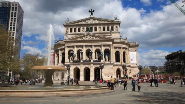 Alte Oper ve Frankfurtu, Německo — Stock video