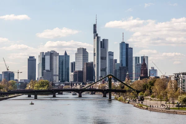 Frankfurt Main City, Almanya'nın şehir manzarası — Stok fotoğraf