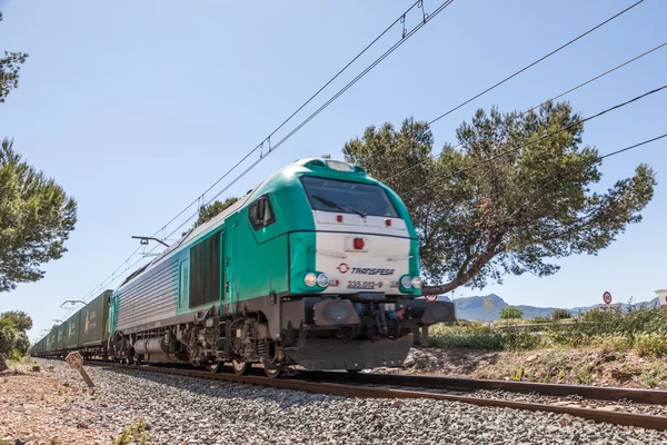 Cargo train passing by in Miami Platja, Spain — Stock Photo, Image