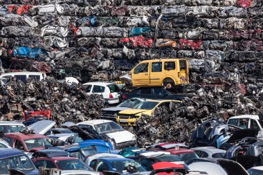 Car recycling facility clipart