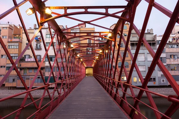 สะพานคนเดินในจิโรนา, สเปน — ภาพถ่ายสต็อก