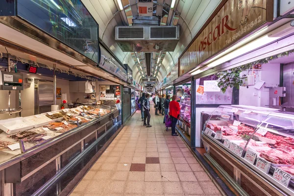 Innenraum des Marktes in Zaragoza — Stockfoto