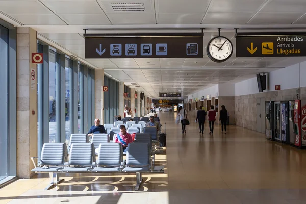 Interior del Aeropuerto de Girona, España — Foto de Stock