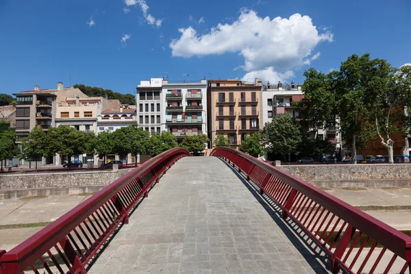 Ponte pedonale nel centro storico di Girona, Spagna — Foto Stock