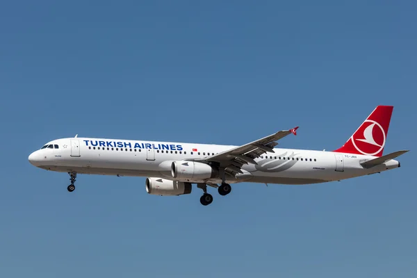 Airbus A321 aircraft of Turkish Airlines — Φωτογραφία Αρχείου