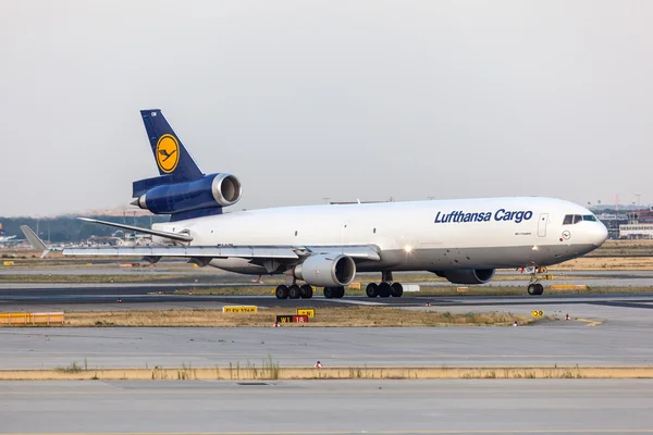 Mcdonnell douglas md-11 frachter der lufthansa cargo — Stockfoto