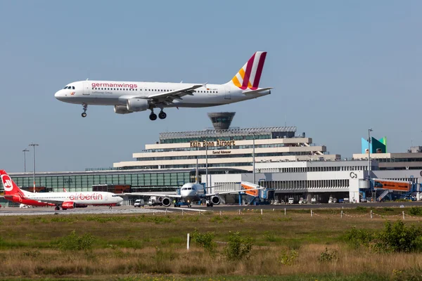 Germanwings-Maschine landet auf Flughafen Köln — Stockfoto