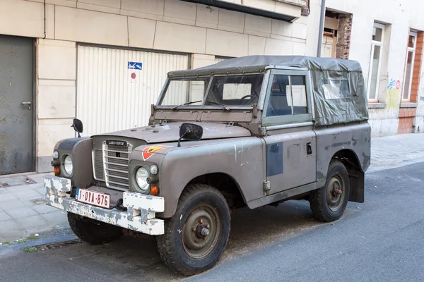 Stary Land Rover — Zdjęcie stockowe