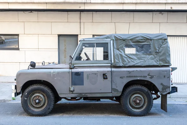Eski Land Rover — Stok fotoğraf