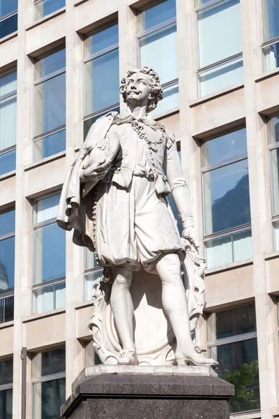 Heykeli anthony van Dyck'in Antwerp, Belçika — Stok fotoğraf