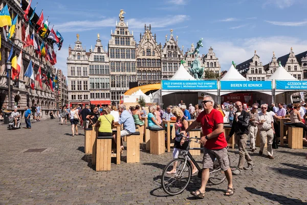 Great Market Square in Antwerp, Belgium — 图库照片