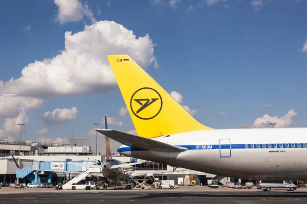 Condor Airline Boeing 767 at the Frankfurt Airport — ストック写真