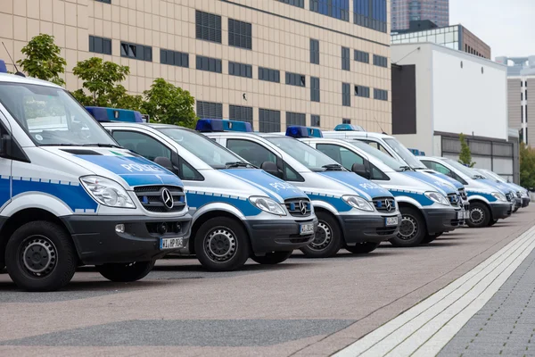 Mercedes Benz Police cars in Frankfurt Main, Germany — Stockfoto