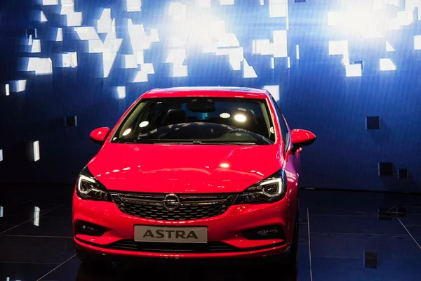 Der neue opel astra auf der iaa 2015 — Stockfoto