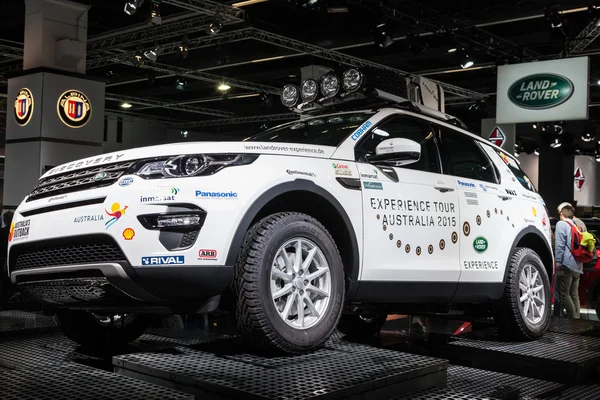 Land Rover Erlebnisfahrzeug auf der iaa 2015 — Stockfoto