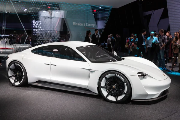 Porsche Mission E Concept at the IAA 2015 — стокове фото