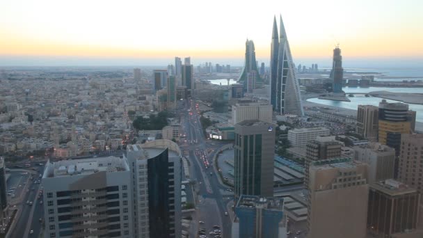 Manama Stadt in der Abenddämmerung, Bahrain — Stockvideo