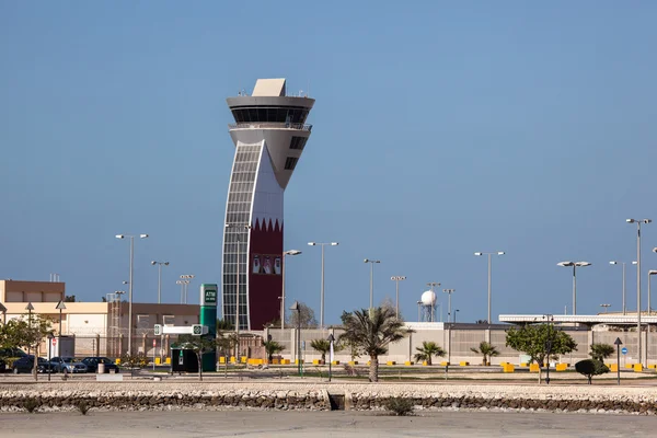 Torre de Controle do Aeroporto de Bahrein — Fotografia de Stock