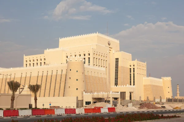 Edificio gubernamental en Doha, Qatar — Foto de Stock