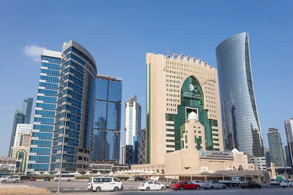 Edifícios modernos em Doha, Qatar — Fotografia de Stock