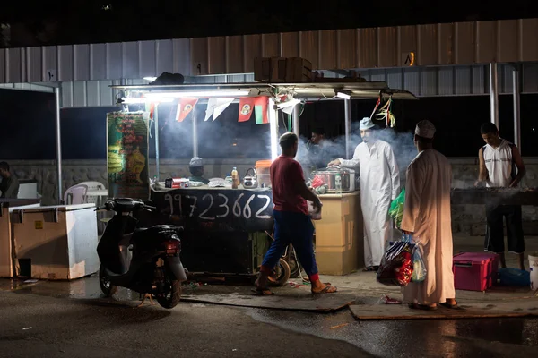 Nizwa, 오만에 음식 스탠드 — 스톡 사진