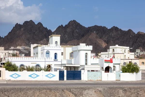 Weiße Häuser im Dorf Omani — Stockfoto