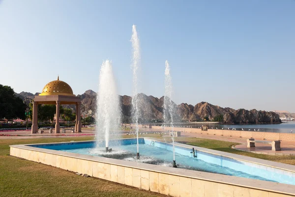 Fountain at the corniche in Muttrah, Oman — 图库照片