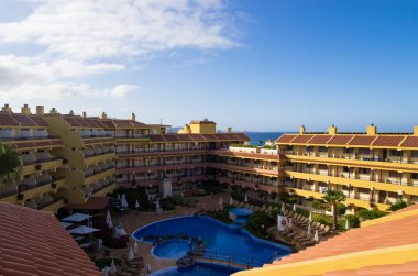 Hotel courtyard by the sea 