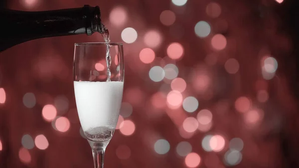 Champagne Glas Närbild Jul Och Nyår Semester Bokeh Bakgrund Två — Stockfoto