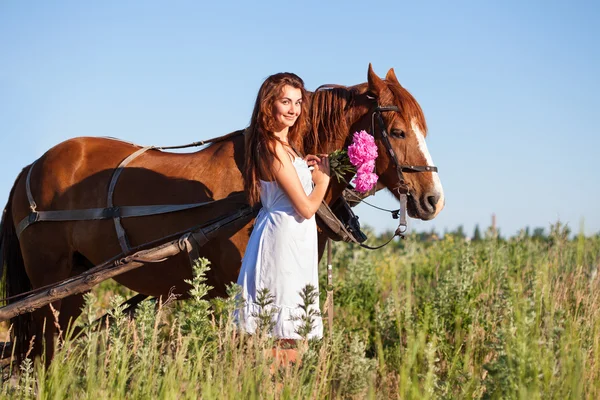 Woman and horse in summer day, outdoors. Series — Stock Photo, Image