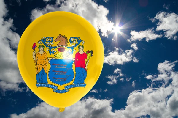 国旗的新泽西在天空的气球 — 图库照片