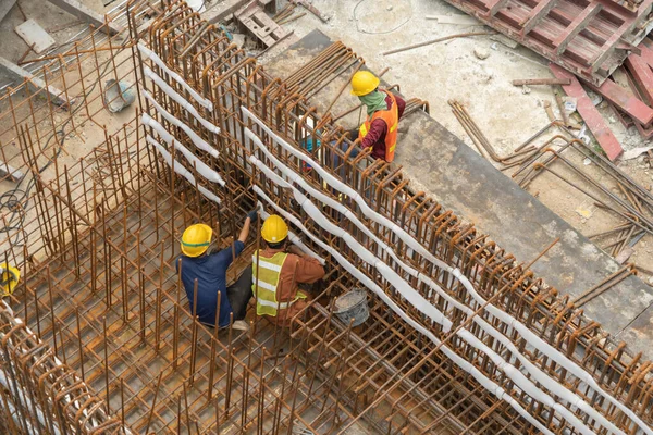 Veduta Aerea Occupato Industriale Cantiere Lavoratori Che Lavorano Con Gru — Foto Stock