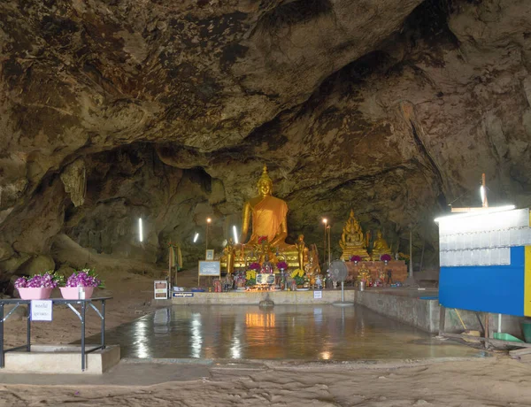 Złoty Budda Tham Kra Sae Temple Jaskini Prowincji Kanchanaburi Tajlandia — Zdjęcie stockowe