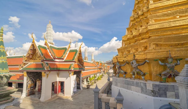 Pagode Dourado Templo Esmeralda Buda Banguecoque Tailândia Wat Phra Kaew — Fotografia de Stock