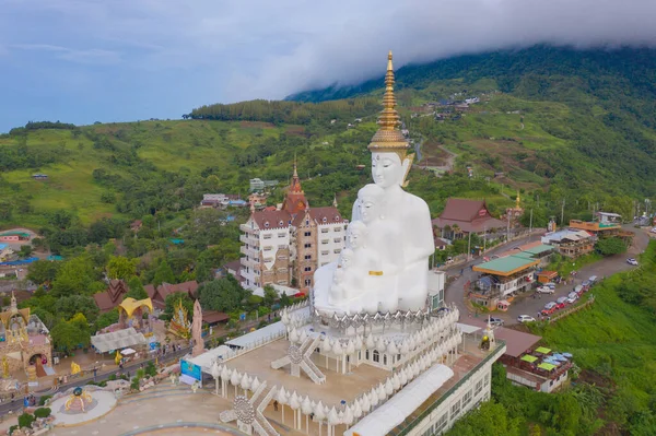 泰国Phetchabun的Wat Phra Thart Pha Sorn Kaew神龛的空中景观 自然景观背景 假日和假期旅行 泰国旅游景点 — 图库照片