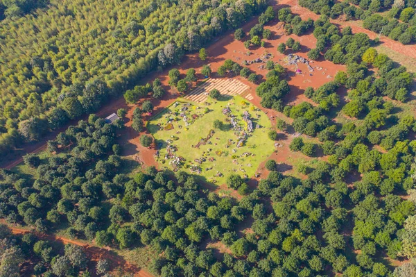 Vista Aérea Jardín Parque Gama Plantas Árboles Rocas Suelo Rojo — Foto de Stock