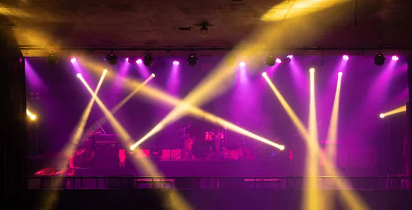 Concert Scène Vide Avec Éclairage Coloré Faisceau Laser Projecteur Spectacle — Photo