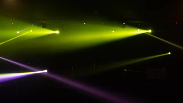 Espectáculo Escenario Vacío Con Iluminación Colores Espectáculo Rayos Láser Discoteca —  Fotos de Stock