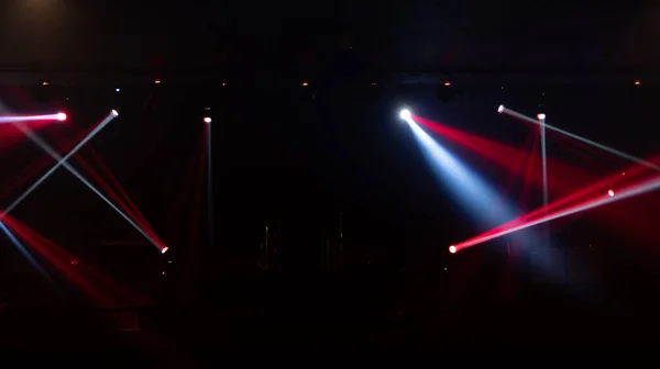 Concerto Palcoscenico Vuoto Con Illuminazione Colorata Laser Fascio Luce Spettacolo — Foto Stock