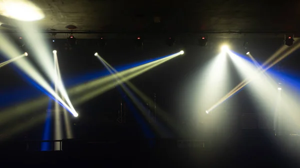 Concerto Palco Vazio Com Iluminação Colorida Raio Laser Show Holofotes — Fotografia de Stock