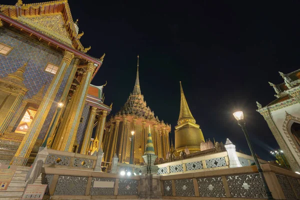 Pagoda Dorada Templo Del Buda Esmeralda Bangkok Tailandia Wat Phra — Foto de Stock