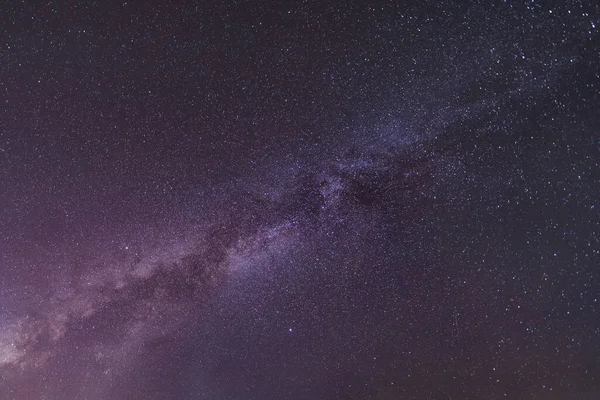 Близько Молочного Шляху Яскравими Зірками Блакитному Небі Вночі Натуральний Всесвіт — стокове фото