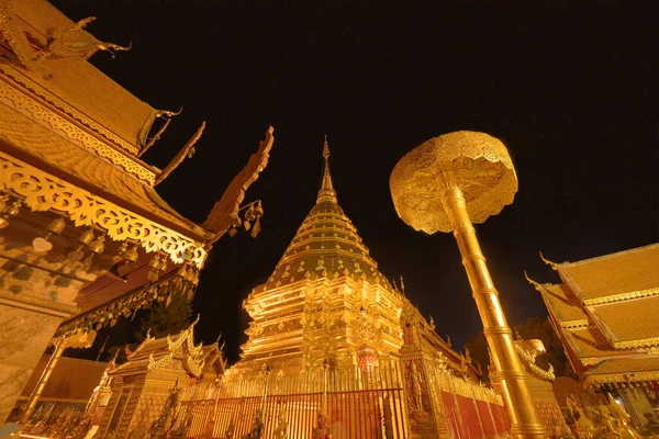 Фра Дой Сутеп Храм Вночі Золоті Святилища Таїландської Архітектури Легкі — стокове фото