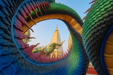 Wat Phra 'da, Nong Bua Dhammyuttika Tapınağı Ubon Ratchathani Bölgesi, Tayland' da bulunan Chedi stupa pagoda Budizmi heykeli..