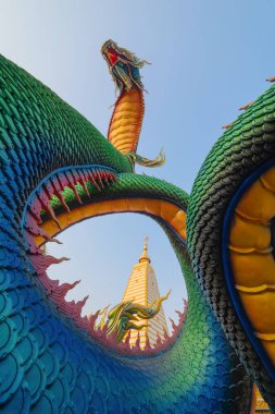 Wat Phra 'da, Nong Bua Dhammyuttika Tapınağı Ubon Ratchathani Bölgesi, Tayland' da bulunan Chedi stupa pagoda Budizmi heykeli..