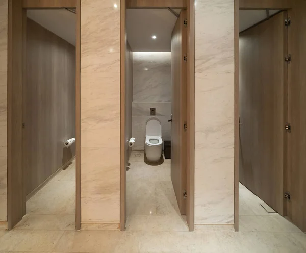 Baño Público Puertas Baño Los Hombres Baño Restaurante Hotel Centro —  Fotos de Stock