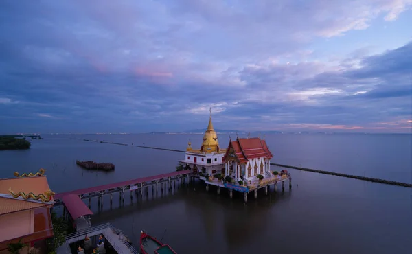 Vista Aerea Wat Hong Thong Con Lago Mare Chachoengsao Vicino — Foto Stock