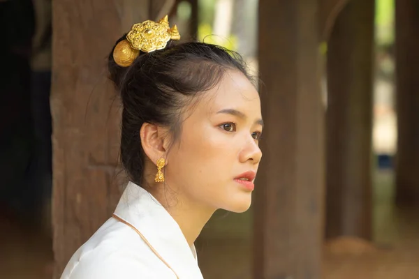 Portrét Usměvavé Asijské Dívky Shan Tai Yai Severní Thajci Tradičními — Stock fotografie