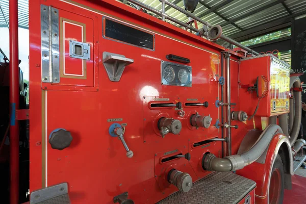 Close Caminhão Bombeiros Componentes Motor Máquina Acidente Emergência Salvamento Seguro — Fotografia de Stock